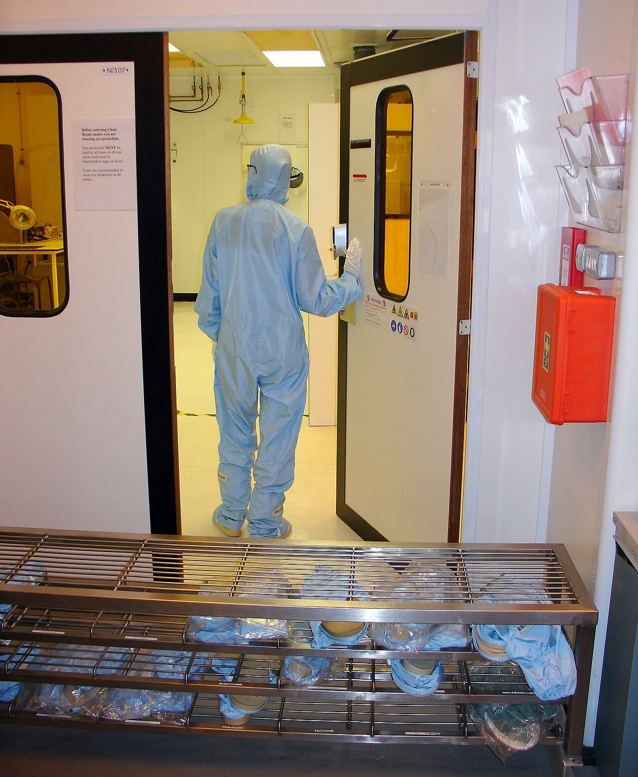 National Research Laboratories